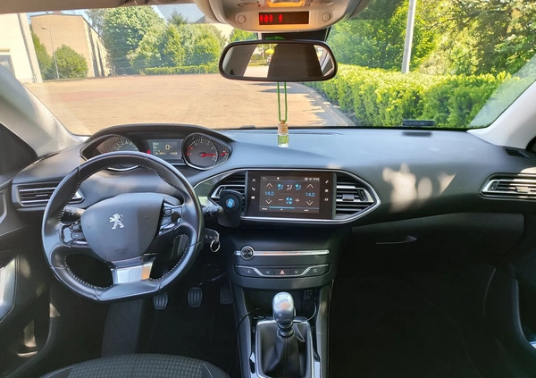 Peugeot 308 cena 48400 przebieg: 62000, rok produkcji 2018 z Kraków małe 137